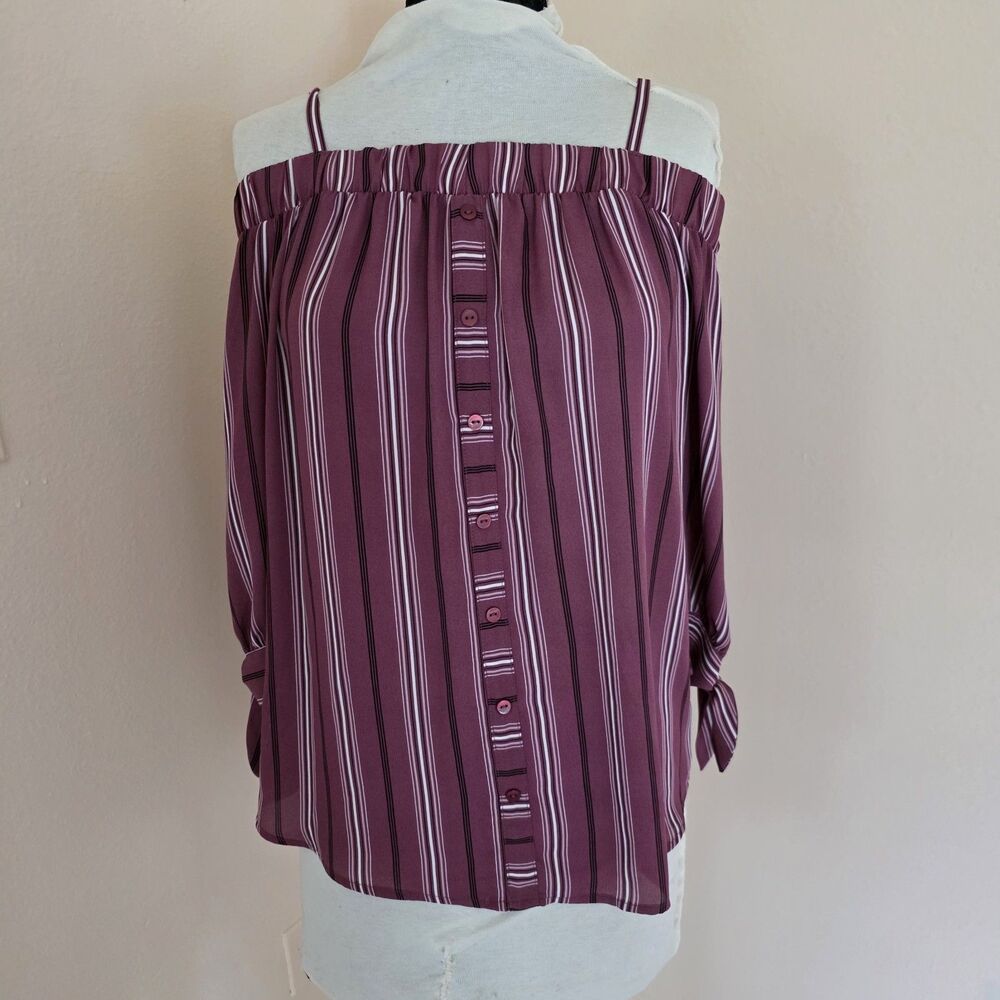 A. Byer cold Shoulder Blouse Purple Sz L